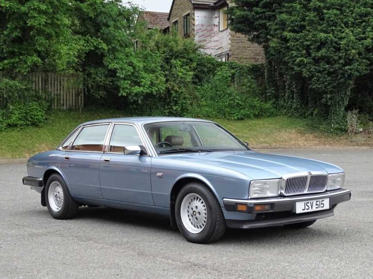 Jaguar XJ6